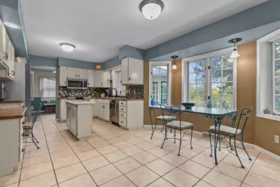 1211 Park Ridge Avenue, Oshkosh, WI 54901 - Photo 12