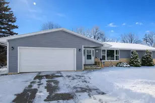 428 Lincoln St, Seymour, WI 54165 - Photo 2