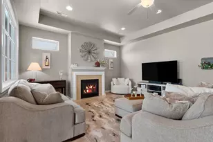 3655 Woods Edge Way, De Pere, WI 54115 - Photo 4