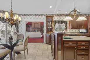 324 E Haddonstone Dr, Appleton, WI 54913 - Photo 12