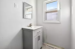 516 W 10th St, Kaukauna, WI 54130 - Photo 10