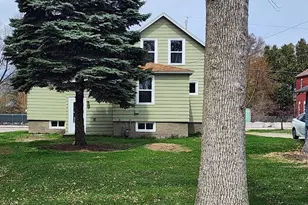 531 6th Ave, Menominee, MI 49858 - Photo 2