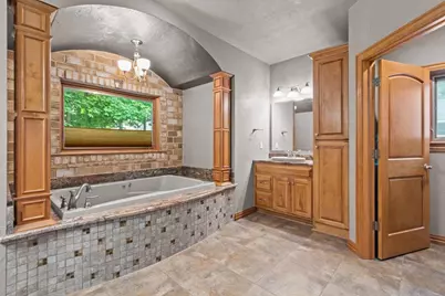 448 Harvest Road, Green Bay, WI 54302 - Photo 6