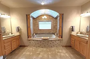 448 Harvest Rd, Green Bay, WI 54302 - Photo 20