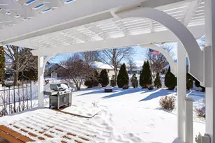 527 Applewood Dr, Kimberly, WI 54136 - Photo 4