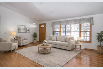 527 Applewood Drive, Kimberly, WI 54136 - Photo 8