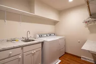 527 Applewood Dr, Kimberly, WI 54136 - Photo 36