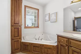 321 E Apple Creek Rd, Appleton, WI 54913 - Photo 20