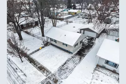 1810 S Norwood Avenue, Green Bay, WI 54304 - Photo 2