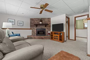 1258 Circle Dr, Green Bay, WI 54313 - Photo 20