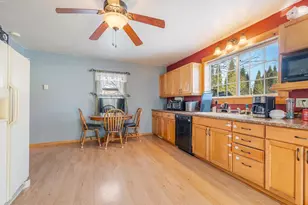 126 W 14th St, Kaukauna, WI 54130 - Photo 4