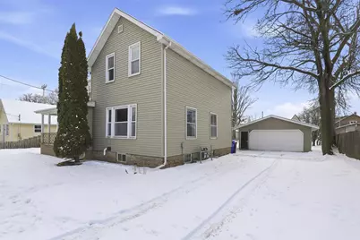 221 E Winnebago Street, Appleton, WI 54911 - Photo 2