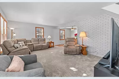 N7140 Winnebago Drive, Fond du Lac, WI 54935 - Photo 6