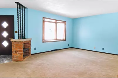 1905 Roosevelt Avenue, Oshkosh, WI 54901 - Photo 8