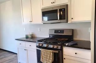 1574 Pond View Dr, Neenah, WI 54956 - Photo 18