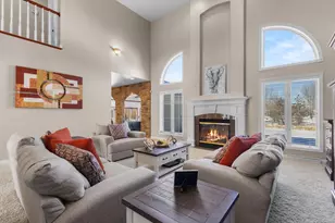 3086 Buttercup Rd, Neenah, WI 54956 - Photo 4