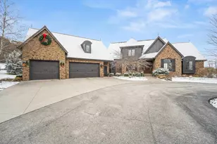 W4348 Niagara Ln, Fond du Lac, WI 54937 - Photo 2
