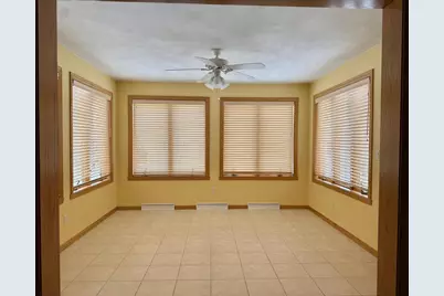525 W Wayfarer Court, Appleton, WI 54913 - Photo 10