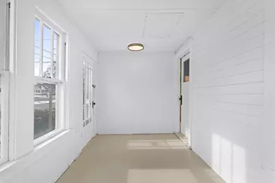 540 W 10th Avenue, Oshkosh, WI 54902 - Photo 26