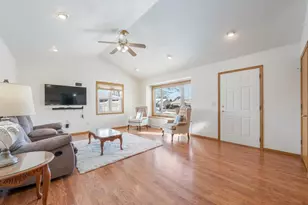 3540 N Terri Ln, Appleton, WI 54914 - Photo 4