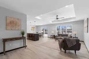 N9284 Constellation Dr, Appleton, WI 54915 - Photo 6