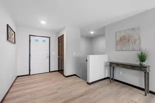 N9284 Constellation Dr, Appleton, WI 54915 - Photo 4