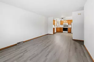 2533 Fond du Lac Rd, Oshkosh, WI 54902 - Photo 6