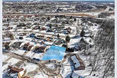 2445 Ingold Court, Green Bay, WI 54301 - Photo 8