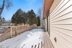 2445 Ingold Ct, Green Bay, WI 54301 - Photo 10