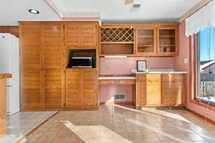 2445 Ingold Ct, Green Bay, WI 54301 - Photo 32