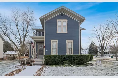 121 Watertown Street, Ripon, WI 54971 - Photo 2