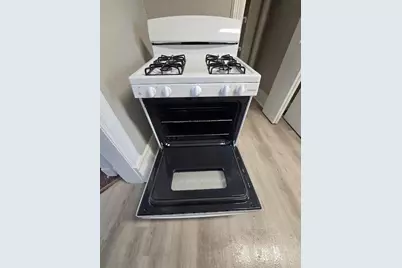 907 Jackson Street, Oshkosh, WI 54901 - Photo 12