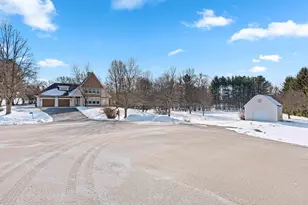 W7647 Patrick Pl, Beaver Dam, WI 53916 - Photo 70