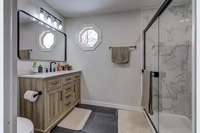 8560 E Court Street, Mukwa, WI 54961 - Photo 16