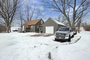 8560 E Ct St, Mukwa, WI 54961 - Photo 4