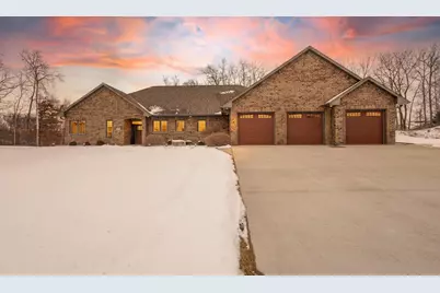 272 Lost Ridge Court, Green Bay, WI 54302 - Photo 2