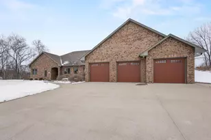 272 Lost Ridge Ct, Green Bay, WI 54302 - Photo 56