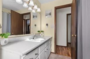1201 W Hawes Ave, Appleton, WI 54914 - Photo 20