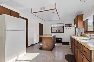 1201 W Hawes Ave, Appleton, WI 54914 - Photo 12