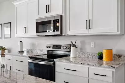 2885 Sussex Road, Green Bay, WI 54311 - Photo 16