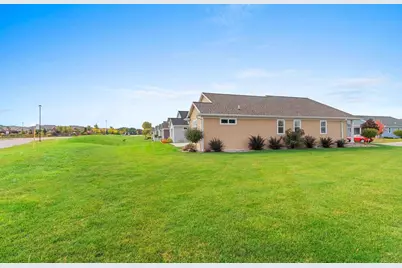 4884 Wyld Berry Way, Hobart, WI 54155 - Photo 58