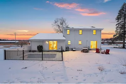 2359 Sunrise Court, Green Bay, WI 54302 - Photo 6