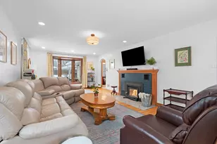 828 N Webster Ave, De Pere, WI 54115 - Photo 4