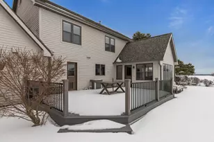 1960 Cliffview Ct, Oshkosh, WI 54902 - Photo 4