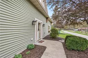 4882 S Bayshore Ln, Oconto, WI 54153 - Photo 46