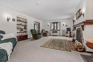 827 E Washington St, Appleton, WI 54911 - Photo 8