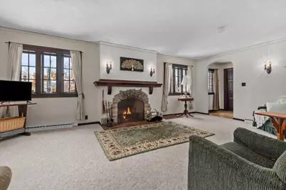 827 E Washington Street, Appleton, WI 54911 - Photo 12