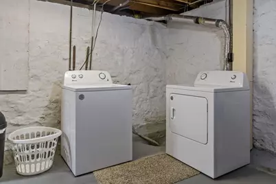 827 E Washington Street, Appleton, WI 54911 - Photo 26