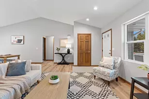 1927 Southland Ln, New London, WI 54961 - Photo 6