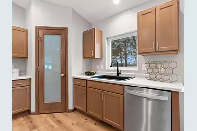 1927 Southland Lane, New London, WI 54961 - Photo 12